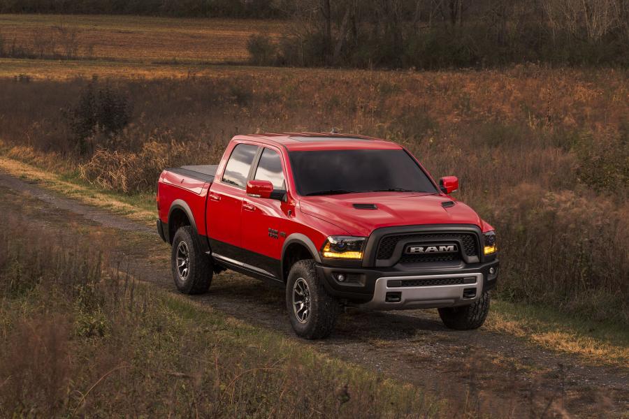  Dodge Ram 1500 Rebel 2015 года  (фото 11 из 54)